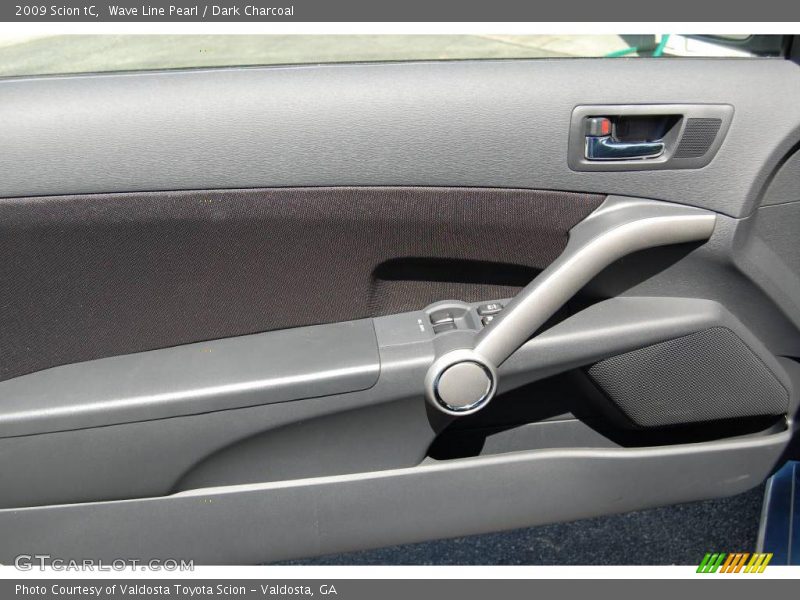 Wave Line Pearl / Dark Charcoal 2009 Scion tC
