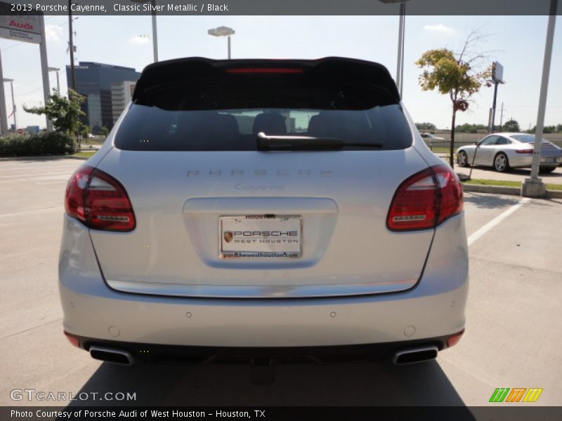 Classic Silver Metallic / Black 2013 Porsche Cayenne