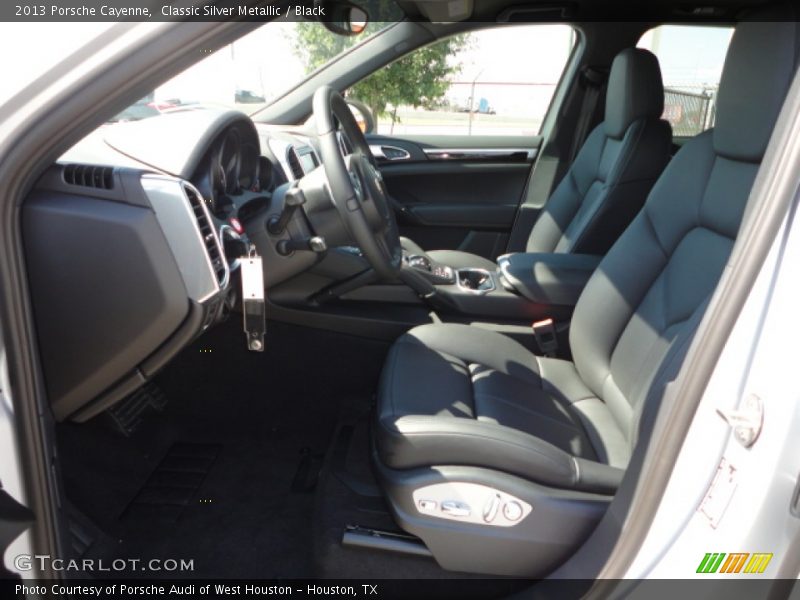 Classic Silver Metallic / Black 2013 Porsche Cayenne