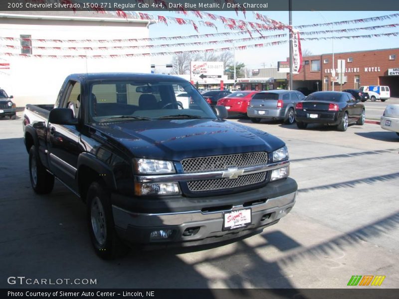 Dark Blue Metallic / Dark Charcoal 2005 Chevrolet Silverado 1500 Z71 Regular Cab 4x4