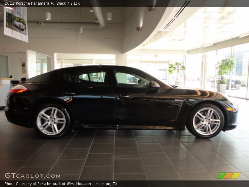 Black / Black 2012 Porsche Panamera 4