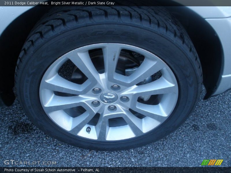 Bright Silver Metallic / Dark Slate Gray 2011 Dodge Caliber Heat
