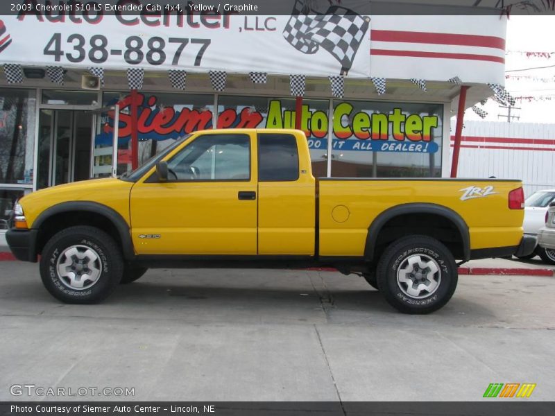 Yellow / Graphite 2003 Chevrolet S10 LS Extended Cab 4x4