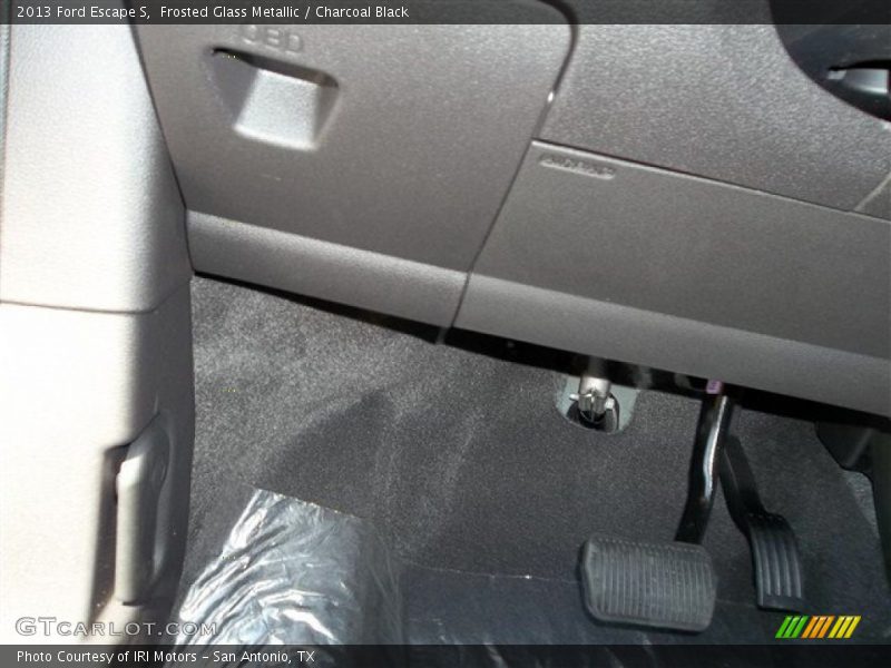 Frosted Glass Metallic / Charcoal Black 2013 Ford Escape S