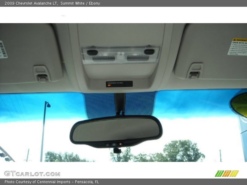 Summit White / Ebony 2009 Chevrolet Avalanche LT