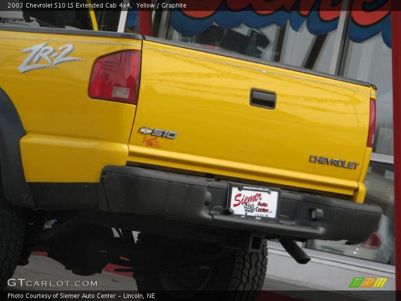 Yellow / Graphite 2003 Chevrolet S10 LS Extended Cab 4x4