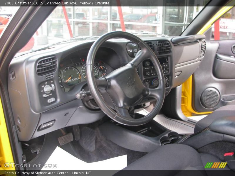 Yellow / Graphite 2003 Chevrolet S10 LS Extended Cab 4x4
