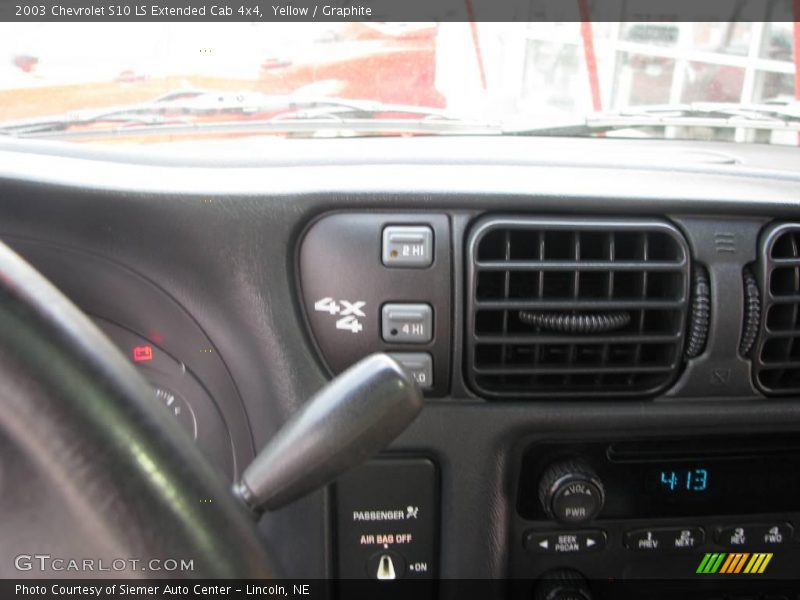 Yellow / Graphite 2003 Chevrolet S10 LS Extended Cab 4x4
