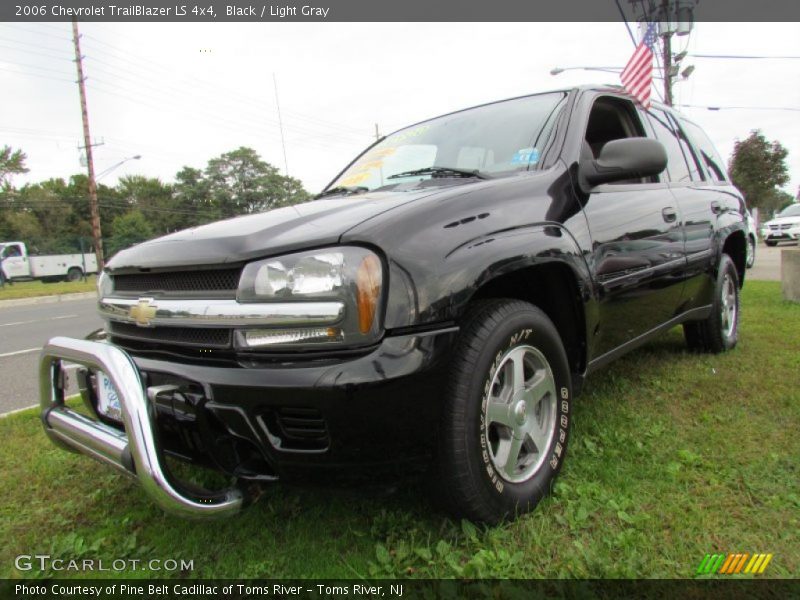 Black / Light Gray 2006 Chevrolet TrailBlazer LS 4x4