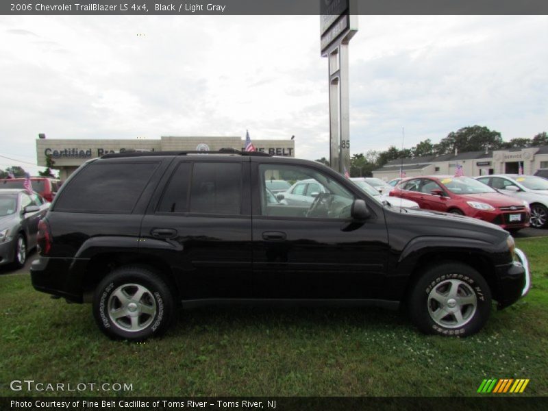 Black / Light Gray 2006 Chevrolet TrailBlazer LS 4x4