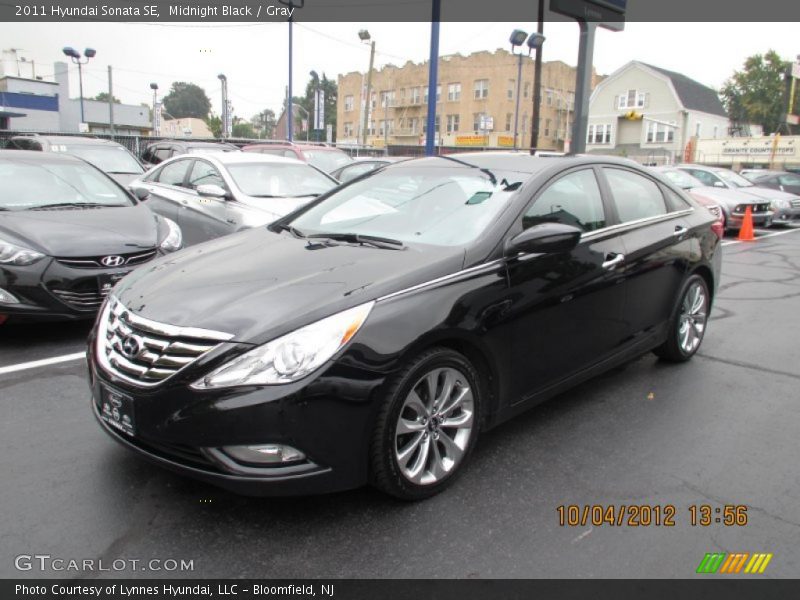 Midnight Black / Gray 2011 Hyundai Sonata SE