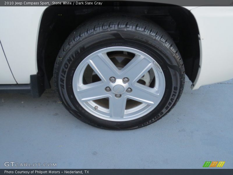 Stone White / Dark Slate Gray 2010 Jeep Compass Sport