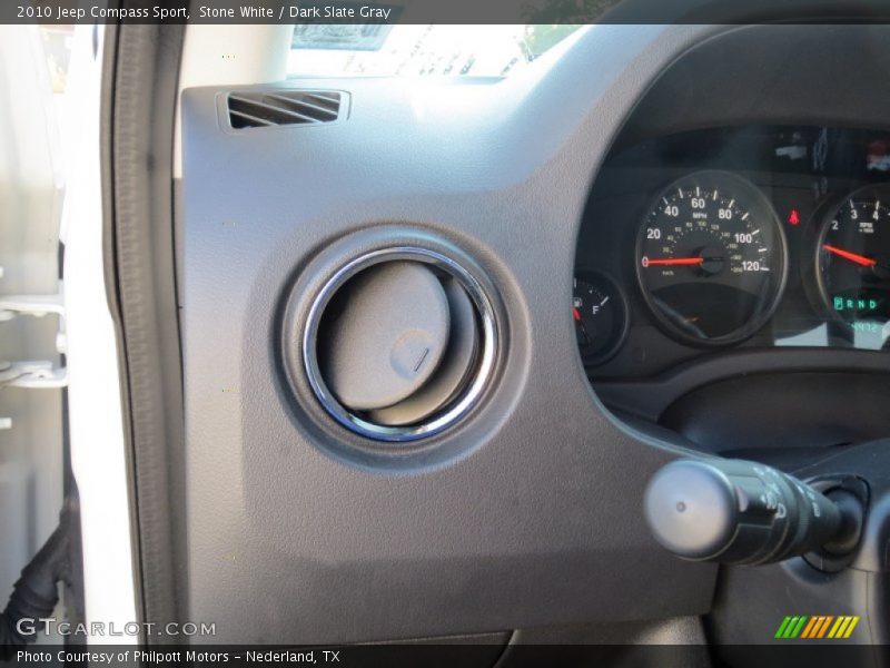 Stone White / Dark Slate Gray 2010 Jeep Compass Sport