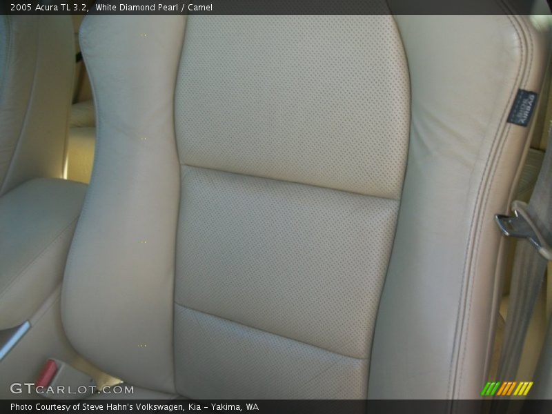 White Diamond Pearl / Camel 2005 Acura TL 3.2