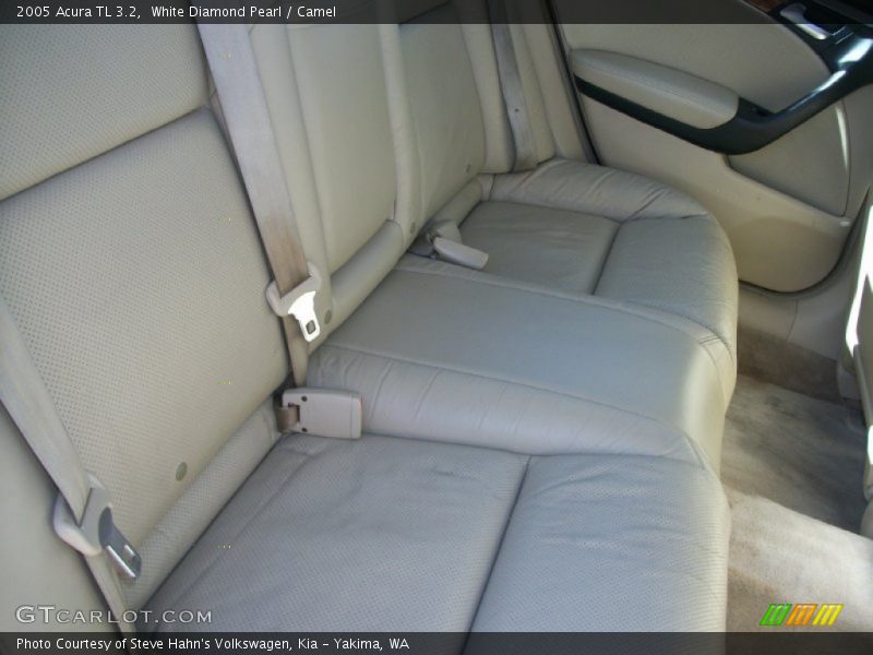 White Diamond Pearl / Camel 2005 Acura TL 3.2