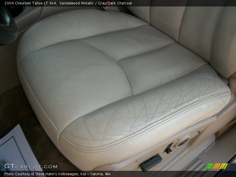 Sandalwood Metallic / Gray/Dark Charcoal 2004 Chevrolet Tahoe LT 4x4