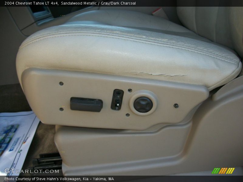 Sandalwood Metallic / Gray/Dark Charcoal 2004 Chevrolet Tahoe LT 4x4