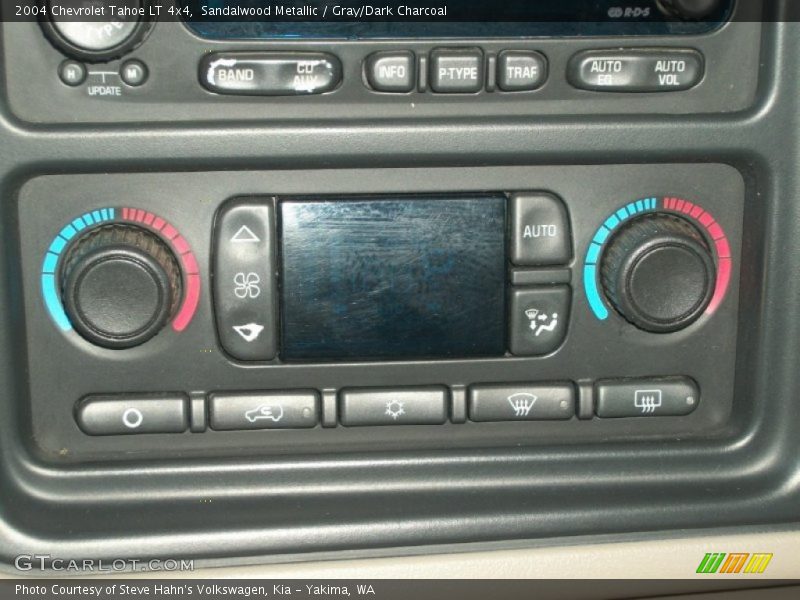 Controls of 2004 Tahoe LT 4x4