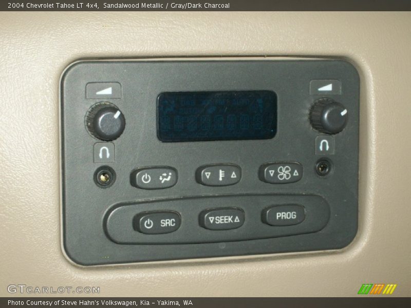 Sandalwood Metallic / Gray/Dark Charcoal 2004 Chevrolet Tahoe LT 4x4