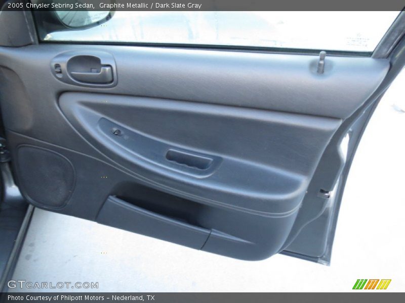 Graphite Metallic / Dark Slate Gray 2005 Chrysler Sebring Sedan