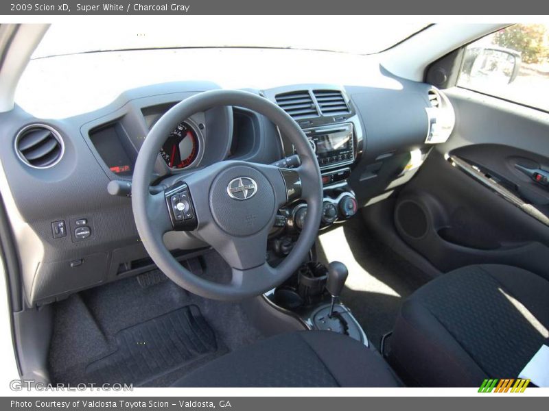 Super White / Charcoal Gray 2009 Scion xD