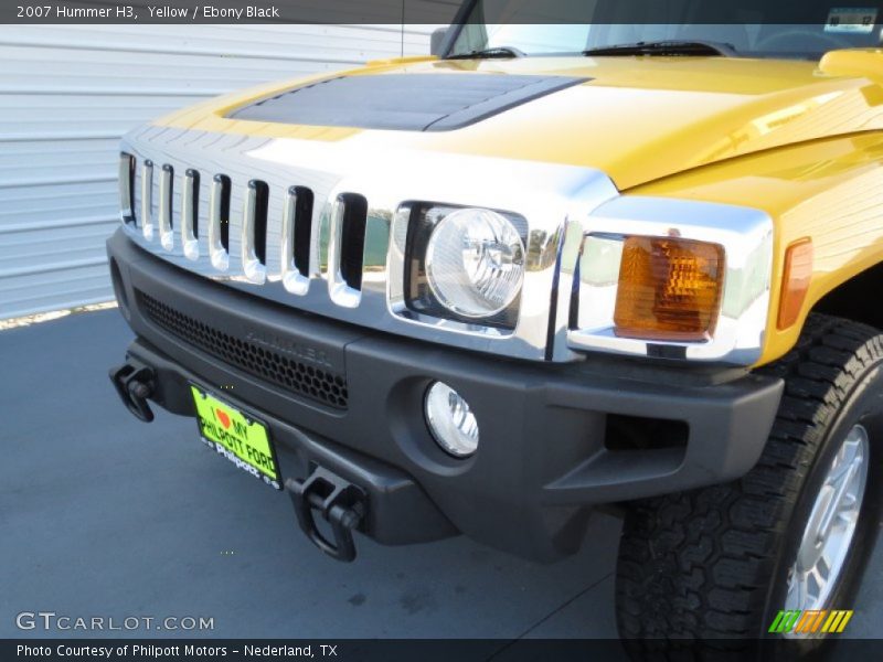 Yellow / Ebony Black 2007 Hummer H3