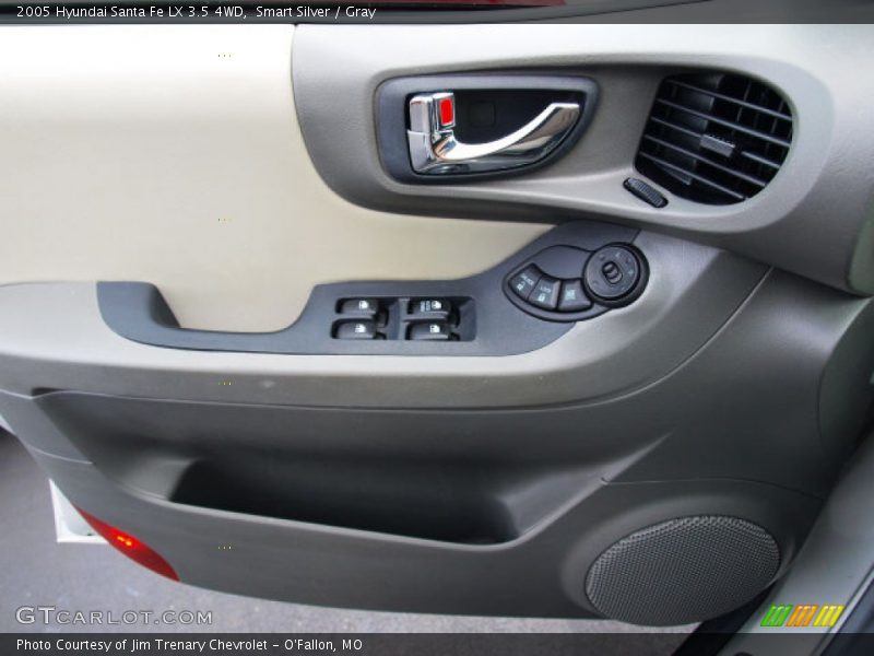 Smart Silver / Gray 2005 Hyundai Santa Fe LX 3.5 4WD