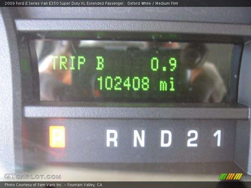 Oxford White / Medium Flint 2009 Ford E Series Van E350 Super Duty XL Extended Passenger