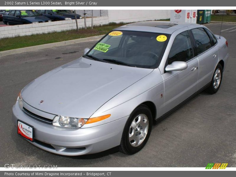 Bright Silver / Gray 2002 Saturn L Series L300 Sedan