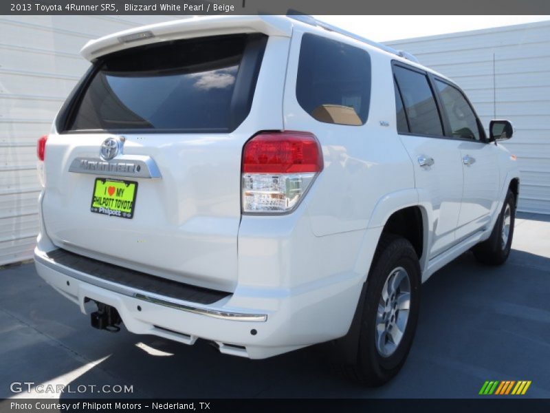 Blizzard White Pearl / Beige 2013 Toyota 4Runner SR5