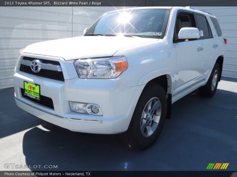 Blizzard White Pearl / Beige 2013 Toyota 4Runner SR5