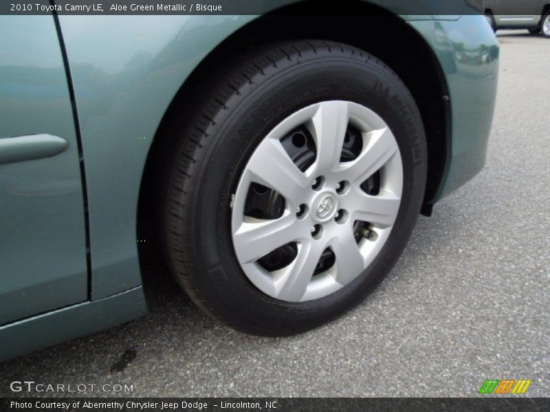 Aloe Green Metallic / Bisque 2010 Toyota Camry LE