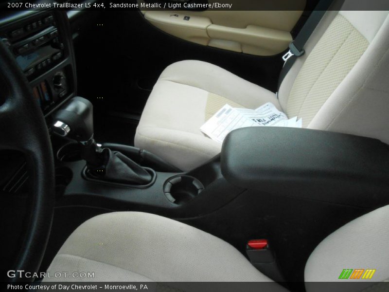 Sandstone Metallic / Light Cashmere/Ebony 2007 Chevrolet TrailBlazer LS 4x4