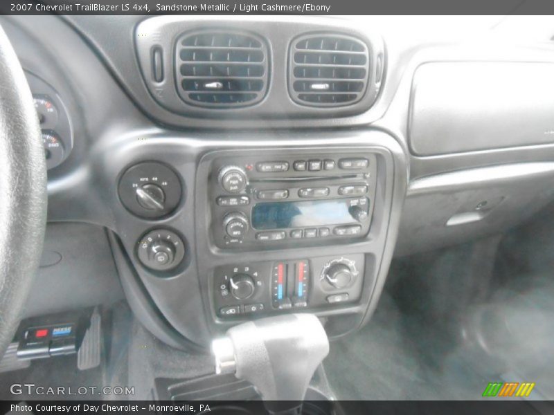 Controls of 2007 TrailBlazer LS 4x4