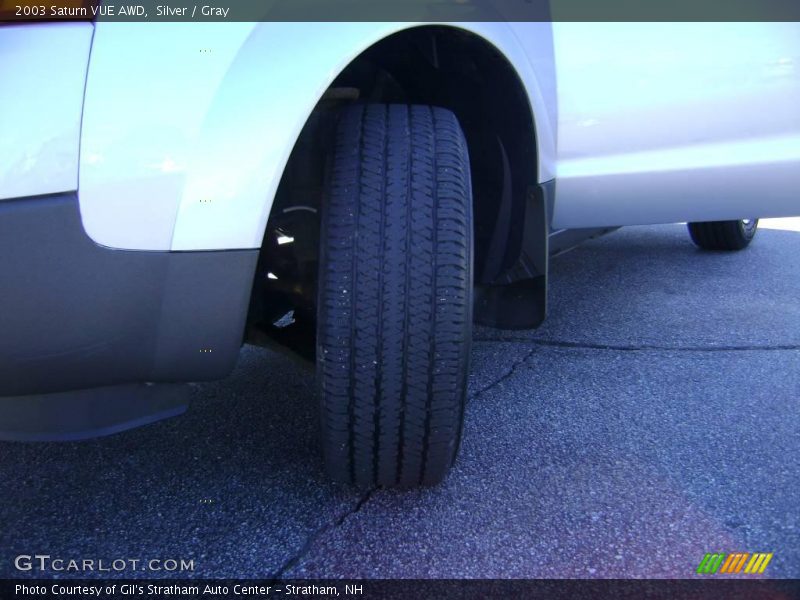 Silver / Gray 2003 Saturn VUE AWD