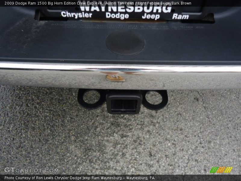 Austin Tan Pearl / Light Pebble Beige/Bark Brown 2009 Dodge Ram 1500 Big Horn Edition Crew Cab 4x4