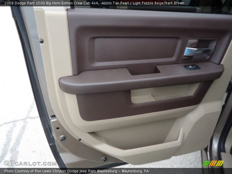 Austin Tan Pearl / Light Pebble Beige/Bark Brown 2009 Dodge Ram 1500 Big Horn Edition Crew Cab 4x4