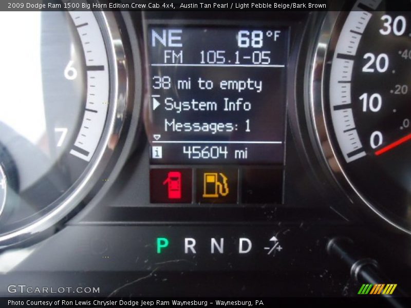 Austin Tan Pearl / Light Pebble Beige/Bark Brown 2009 Dodge Ram 1500 Big Horn Edition Crew Cab 4x4