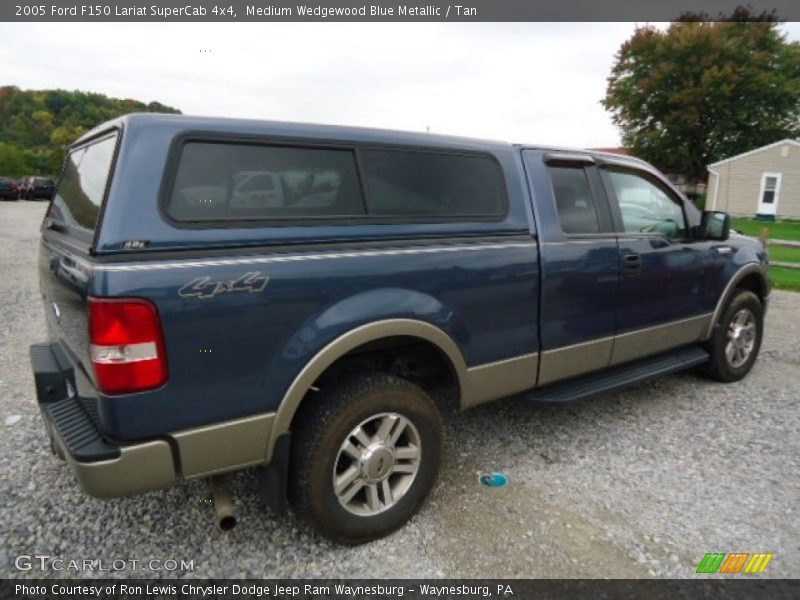 Medium Wedgewood Blue Metallic / Tan 2005 Ford F150 Lariat SuperCab 4x4