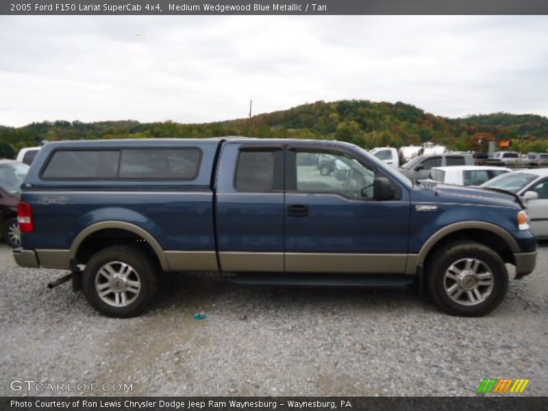 Medium Wedgewood Blue Metallic / Tan 2005 Ford F150 Lariat SuperCab 4x4