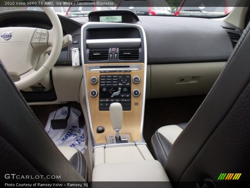 Ice White / Sandstone/Espresso 2010 Volvo XC60 T6 AWD