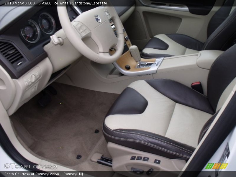 Ice White / Sandstone/Espresso 2010 Volvo XC60 T6 AWD