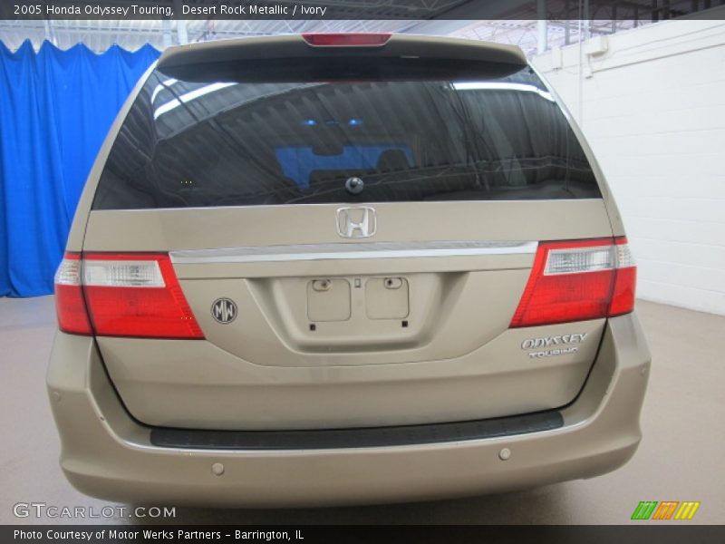 Desert Rock Metallic / Ivory 2005 Honda Odyssey Touring