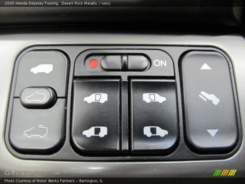 Desert Rock Metallic / Ivory 2005 Honda Odyssey Touring