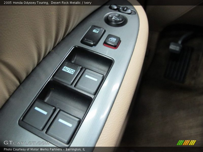 Desert Rock Metallic / Ivory 2005 Honda Odyssey Touring