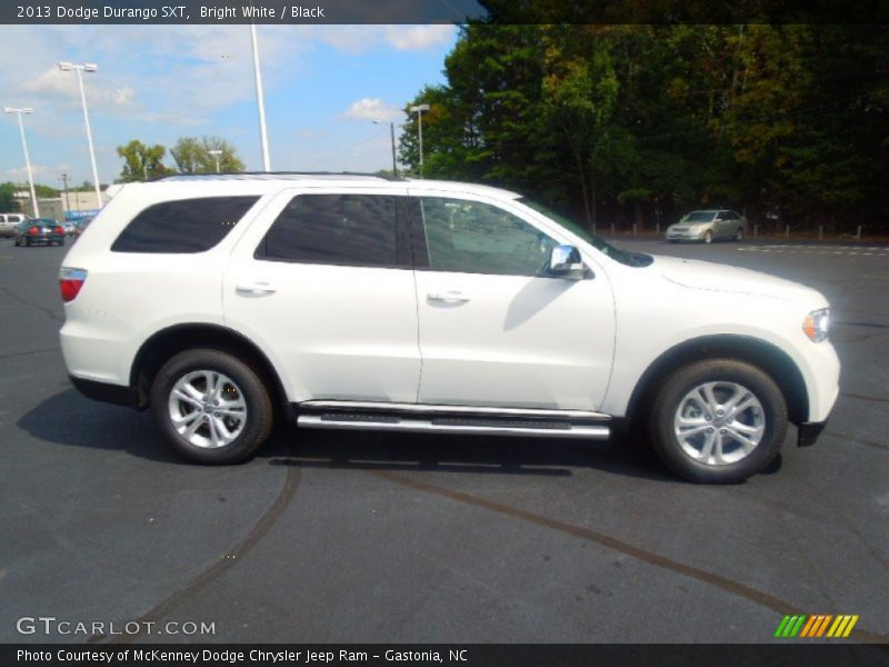 Bright White / Black 2013 Dodge Durango SXT