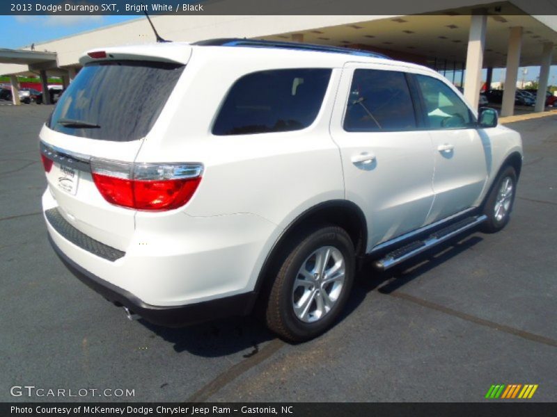 Bright White / Black 2013 Dodge Durango SXT