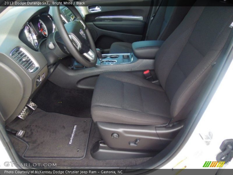 Bright White / Black 2013 Dodge Durango SXT