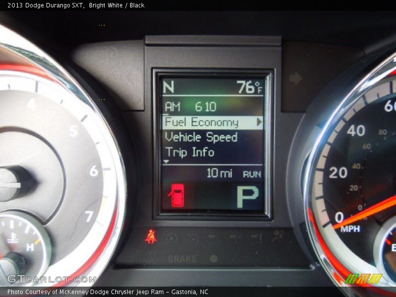 Bright White / Black 2013 Dodge Durango SXT