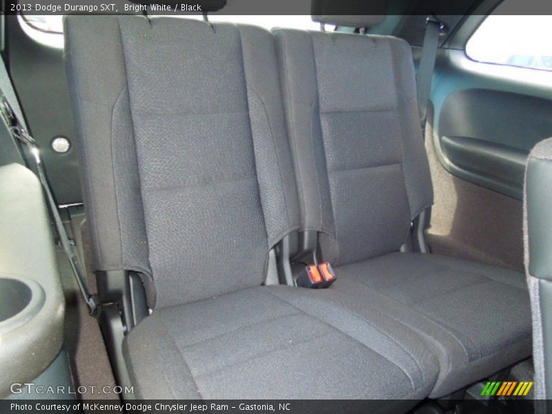 Bright White / Black 2013 Dodge Durango SXT